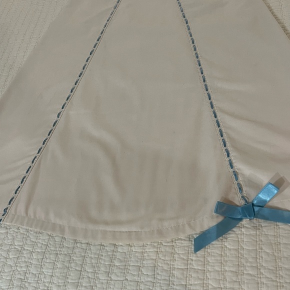 American Girl “Caroline” Gown for Girls Size M(10/12) - Picture 3 of 4